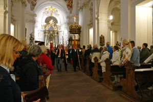 Abschlussvesper der Bischofskonferenz mit Austeilung des Bonifatiussegens (Foto: Karl-Franz Thiede)